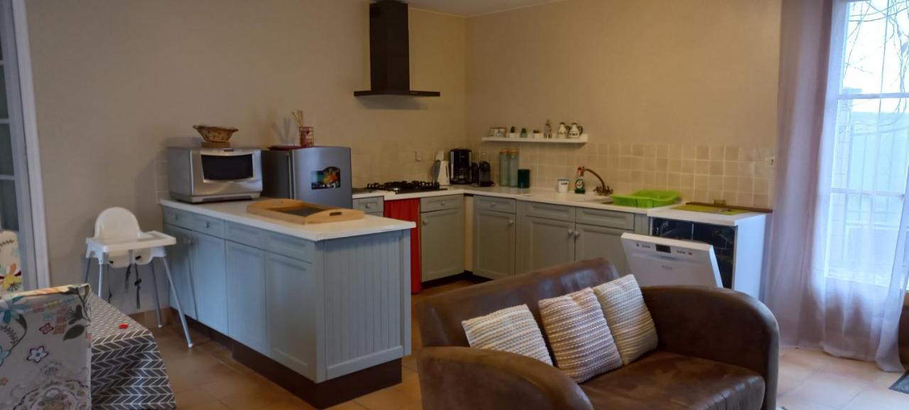 Gite Et Chambres D'Hotes Le Chene Billault Pouant Exterior foto